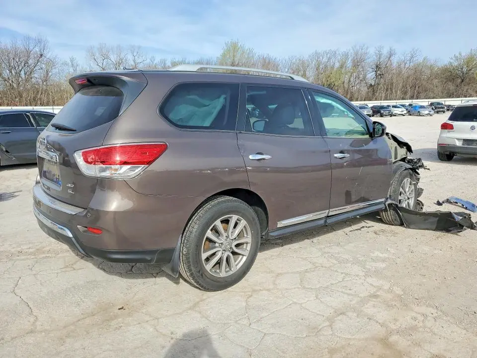 2015 NISSAN PATHFINDER SL  