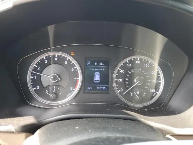 2019 HYUNDAI SANTA FE SE  