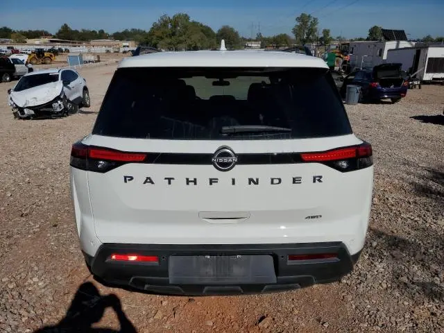 2025 NISSAN PATHFINDER SV  