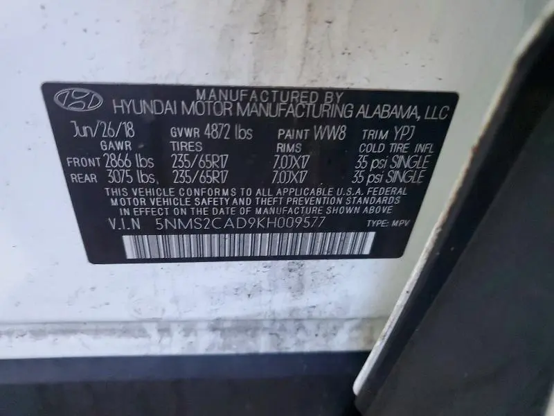 2019 HYUNDAI SANTA FE SE  