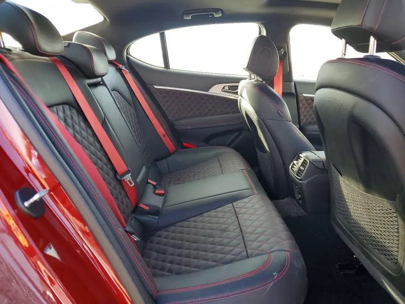 2023 GENESIS G70 BASE  