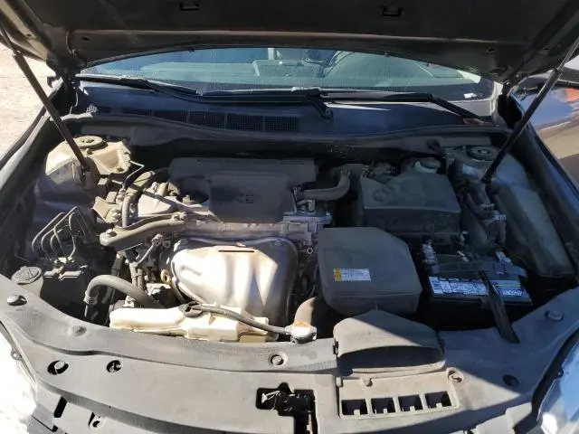 2016 TOYOTA CAMRY LE  