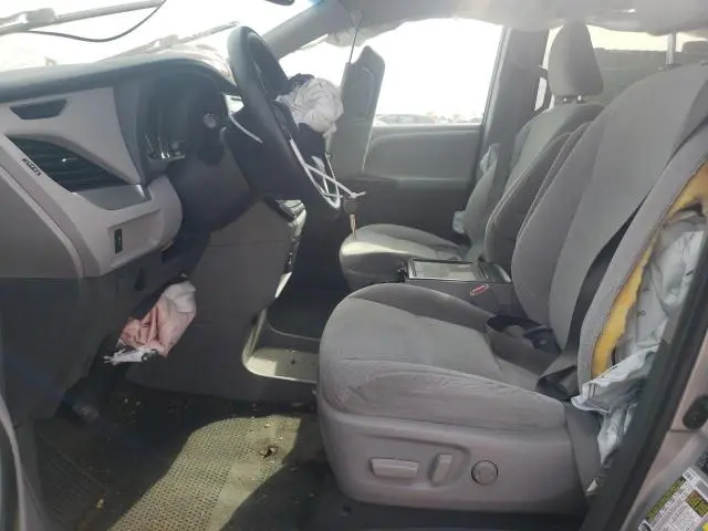 2015 TOYOTA SIENNA LE