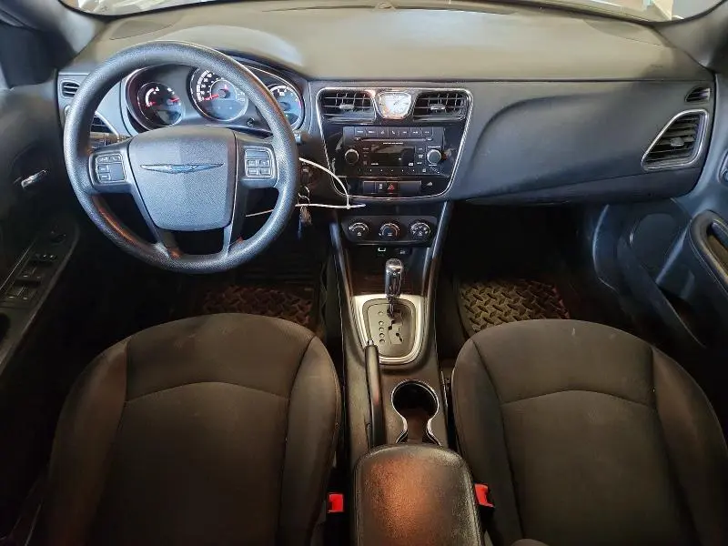 2014 CHRYSLER 200 LX  