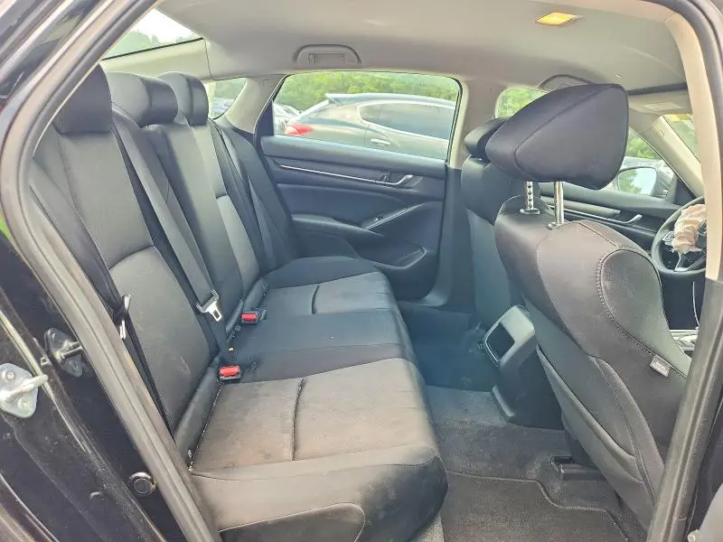 2022 HONDA ACCORD LX  