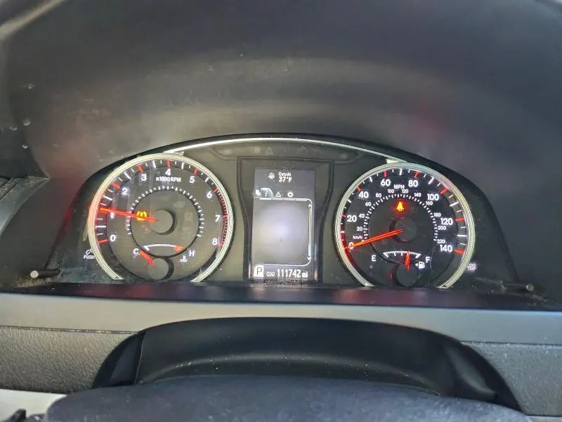 2016 TOYOTA CAMRY LE  