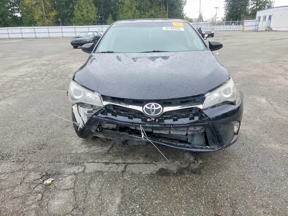 2015 TOYOTA CAMRY SE  