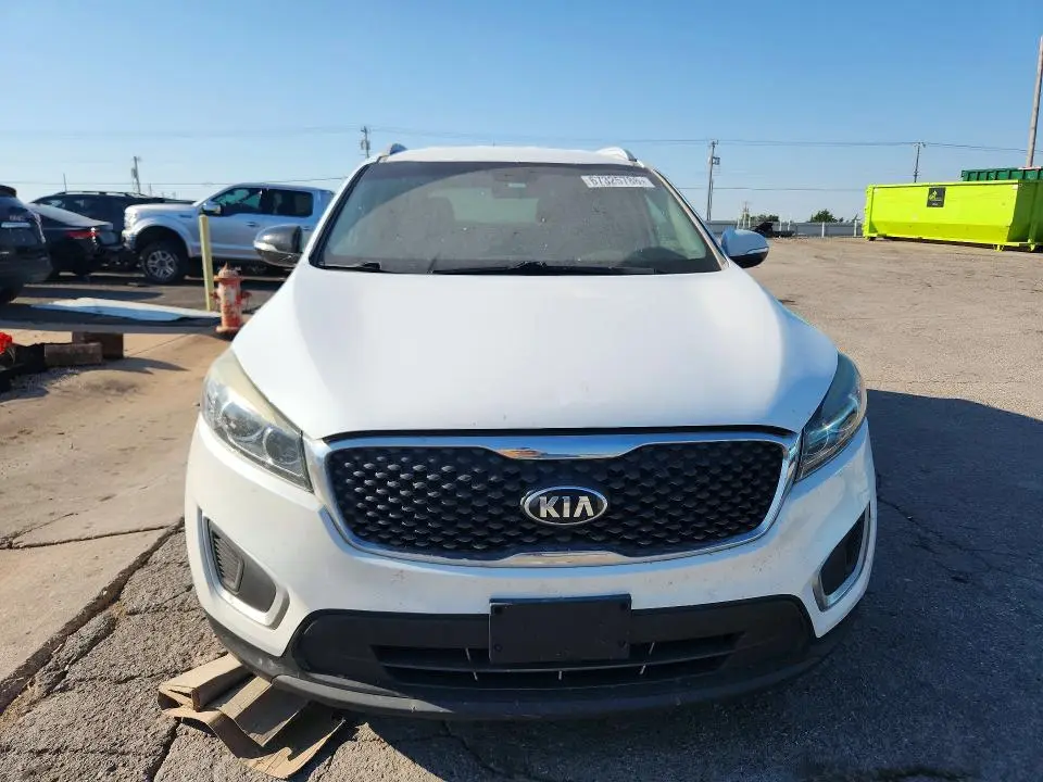 2017 KIA SORENTO LX V6  