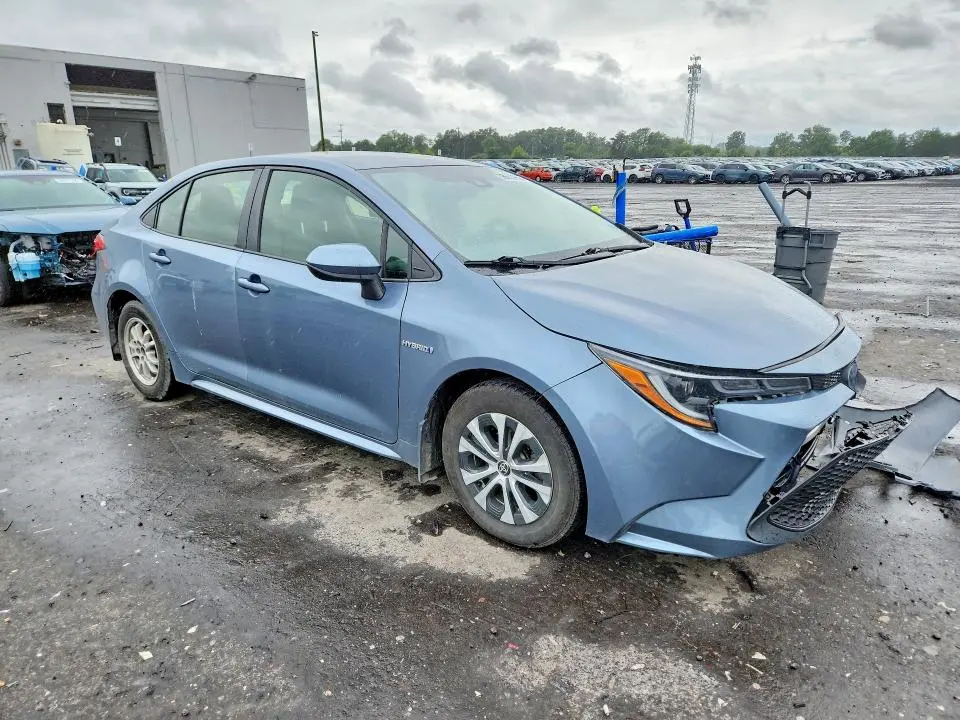 2021 TOYOTA COROLLA LE  