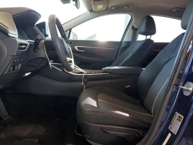 2021 HYUNDAI SONATA SE  