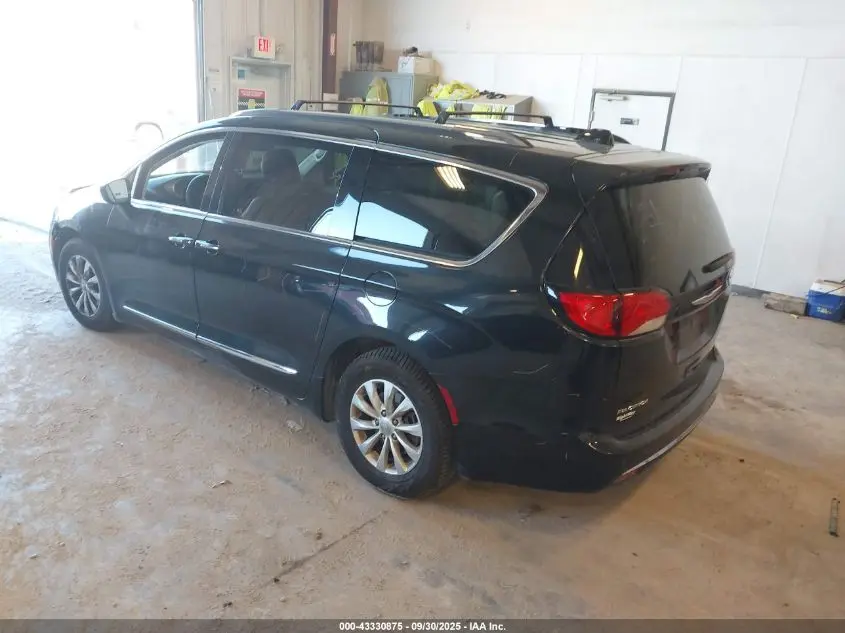 2019 CHRYSLER PACIFICA TOURING L