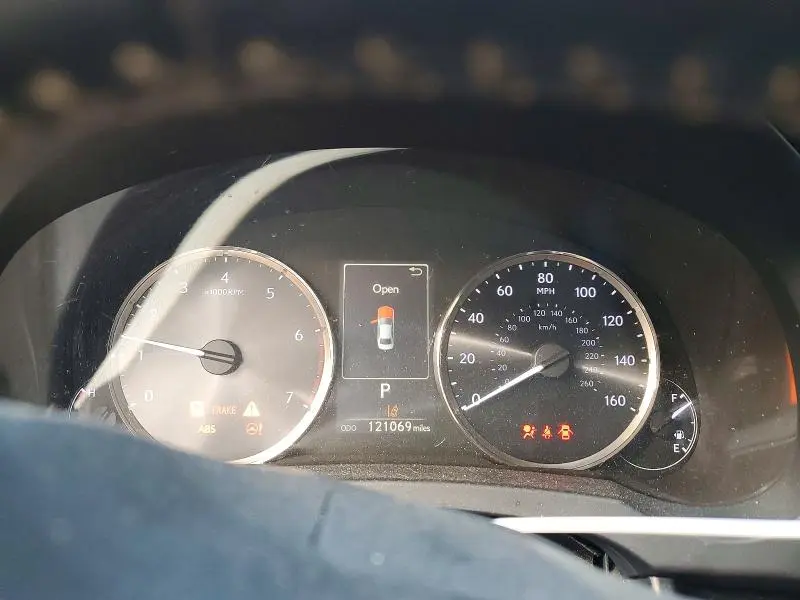 2018 LEXUS IS 300 BASE  