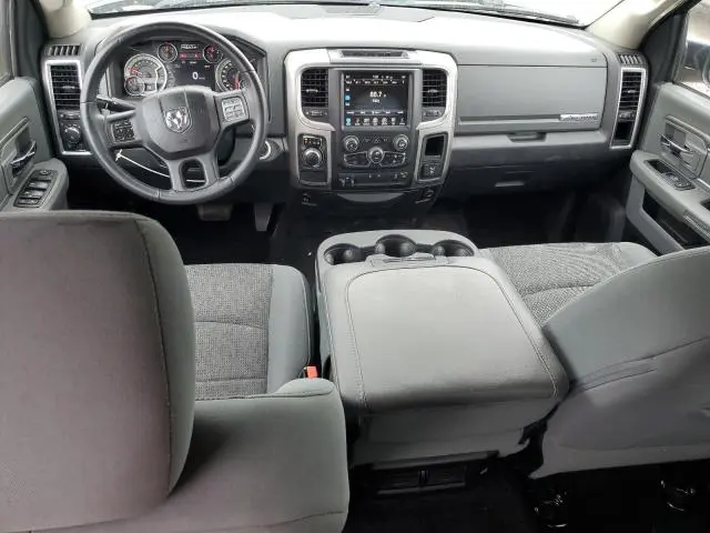 2017 RAM 1500 SLT  