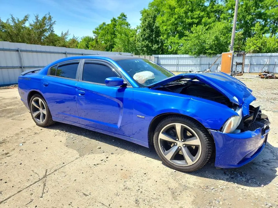 2013 DODGE CHARGER R  