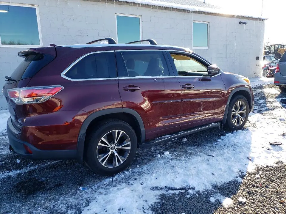 2016 TOYOTA HIGHLANDER XLE  