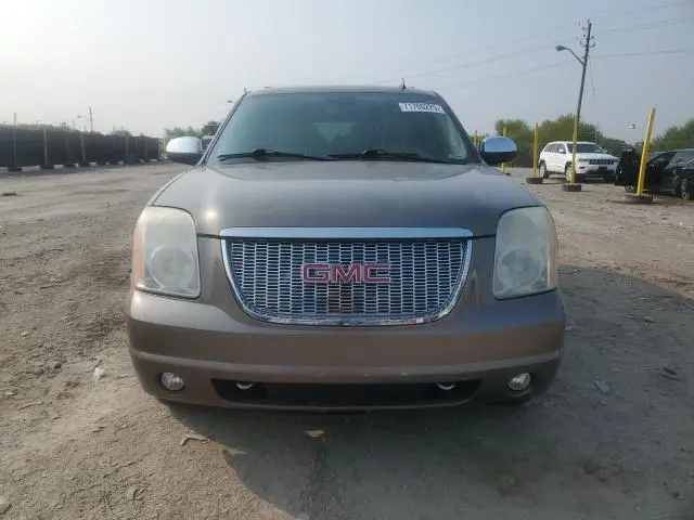 2011 GMC YUKON XL K1500 SLT  