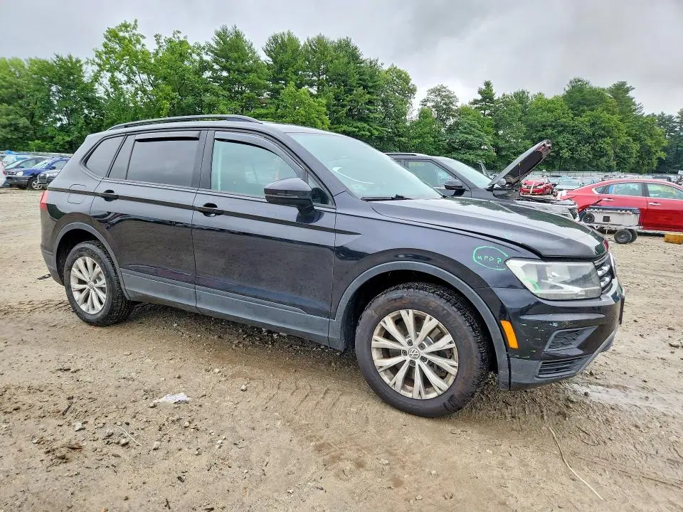 2018 VOLKSWAGEN TIGUAN S  
