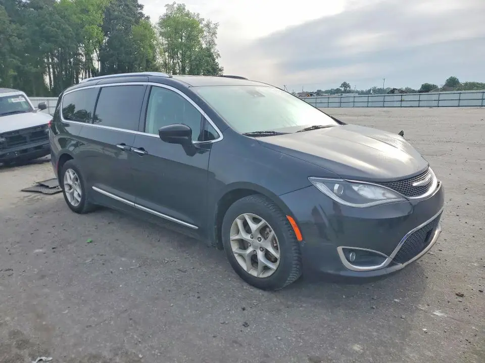 2017 CHRYSLER PACIFICA TOURING L PLUS  
