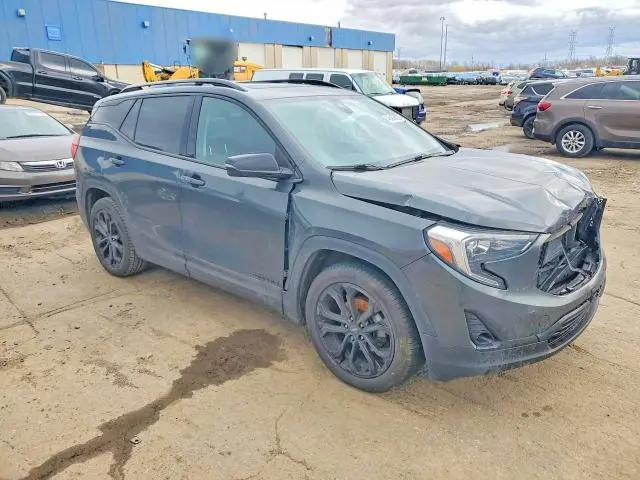 2021 GMC TERRAIN SLT  