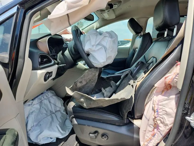 2021 CHRYSLER VOYAGER LXI  
