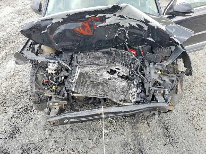 2013 VOLKSWAGEN TIGUAN S  