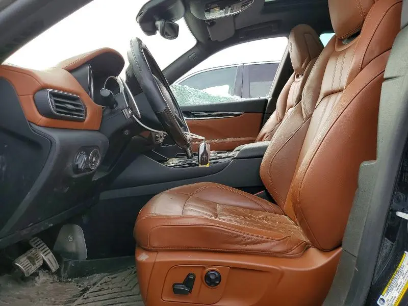 2019 MASERATI LEVANTE S SPORT  