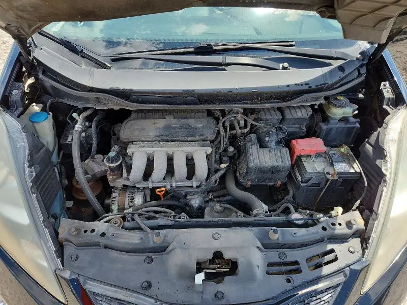 2010 HONDA FIT   