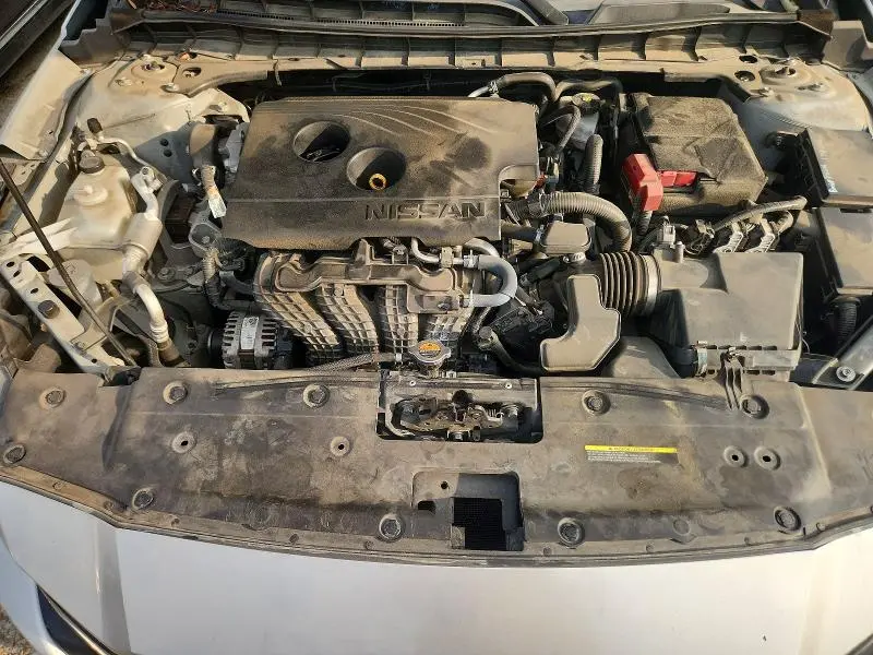 2019 NISSAN ALTIMA SR  