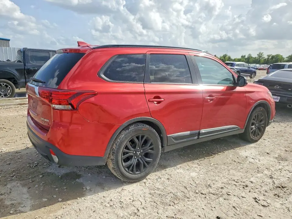 2018 MITSUBISHI OUTLANDER SE  