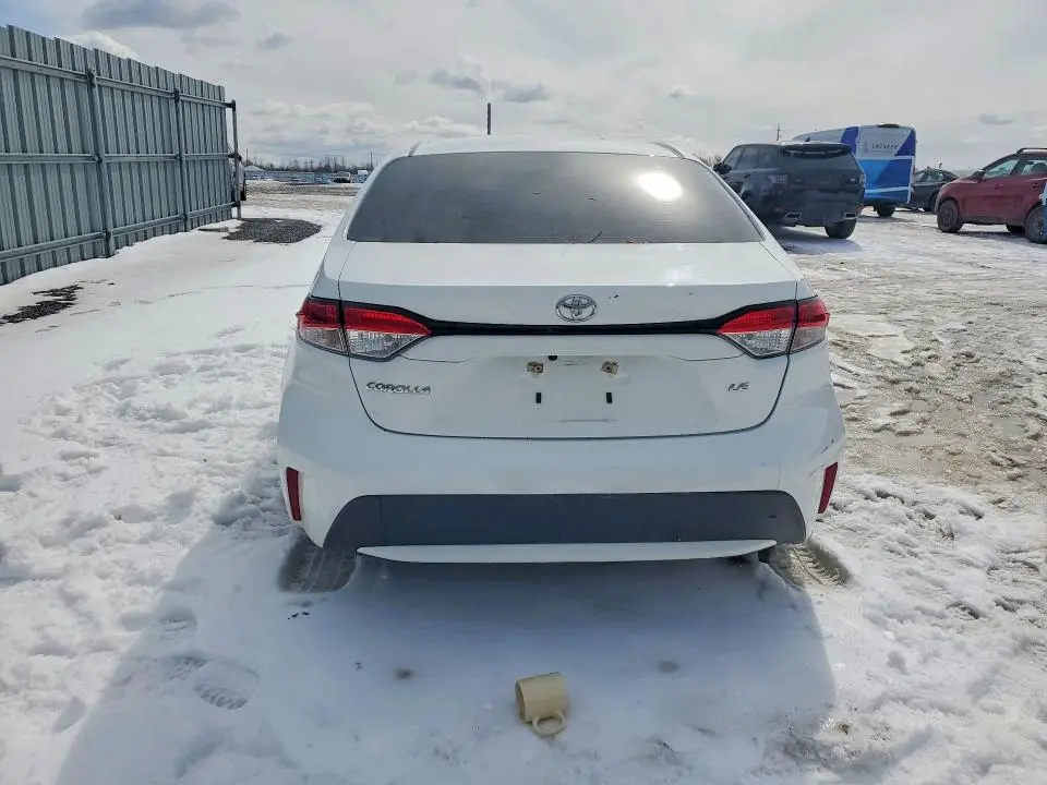 2022 TOYOTA COROLLA LE  