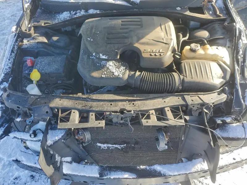 2019 CHRYSLER 300 LIMITED  