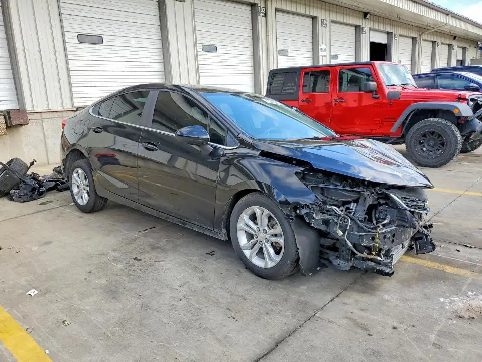 2019 CHEVROLET CRUZE LT  