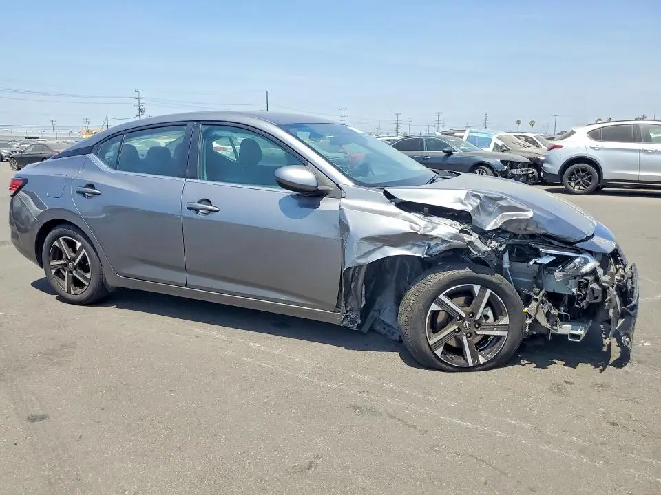 2024 NISSAN SENTRA SV  