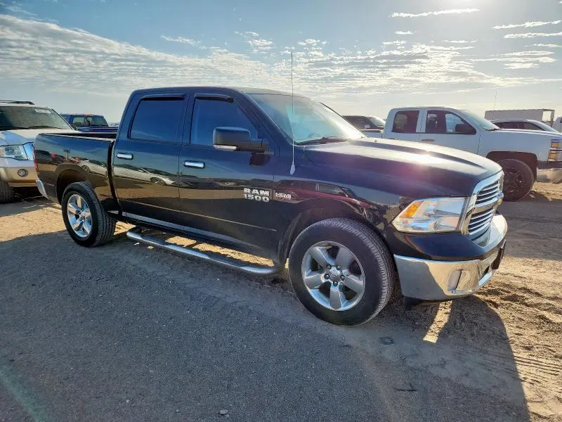 2013 RAM 1500 SLT  