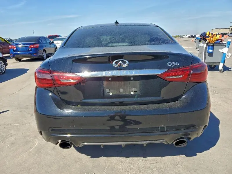 2018 INFINITI Q50 LUXE  