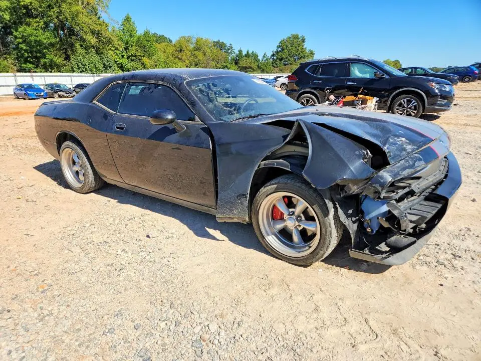 2010 DODGE CHALLENGER SE  