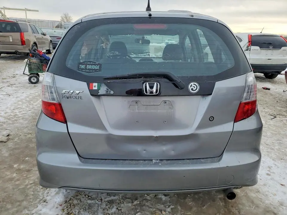 2010 HONDA FIT   