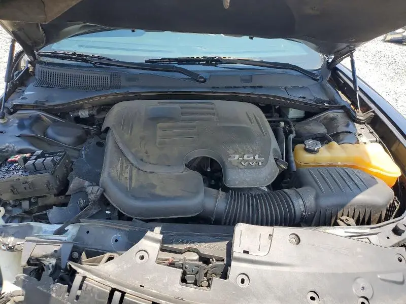 2018 DODGE CHARGER SXT  