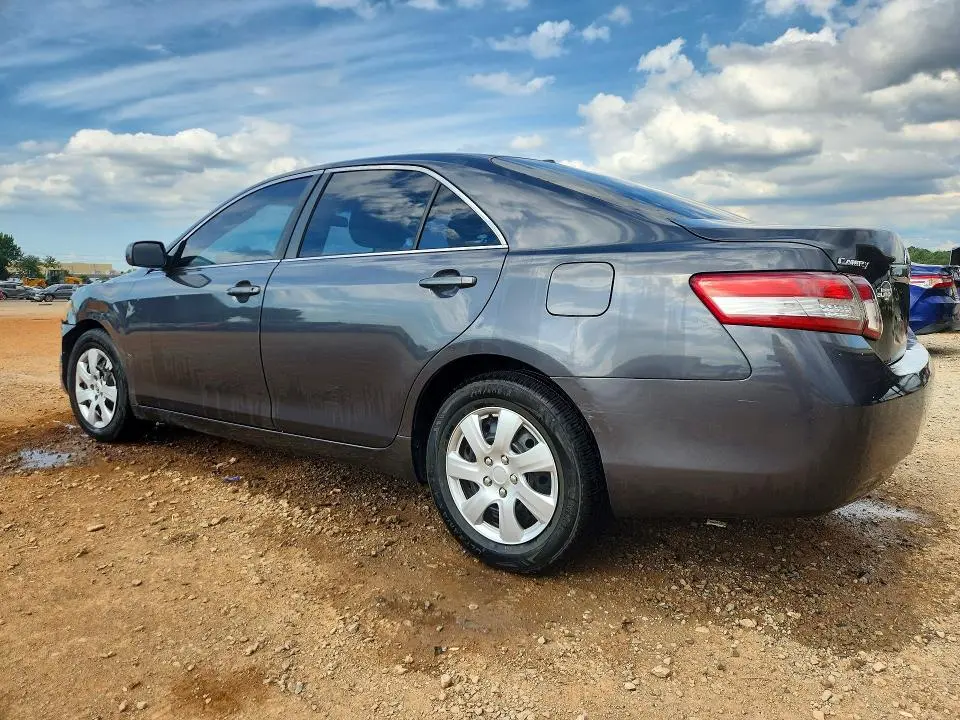 2011 TOYOTA CAMRY LE  