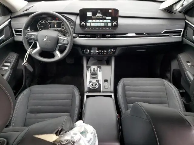 2023 MITSUBISHI OUTLANDER SE