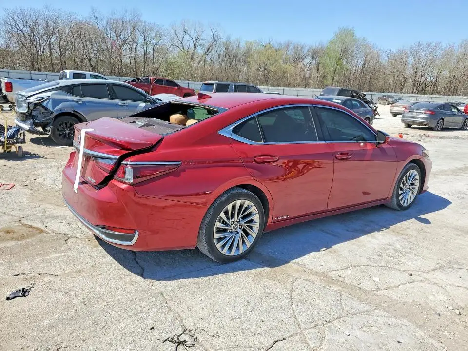2020 LEXUS ES 300H ULTRA LUXURY  