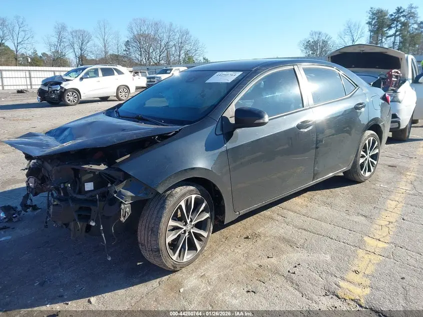 2017 TOYOTA COROLLA SE