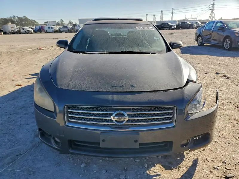 2011 NISSAN MAXIMA S  