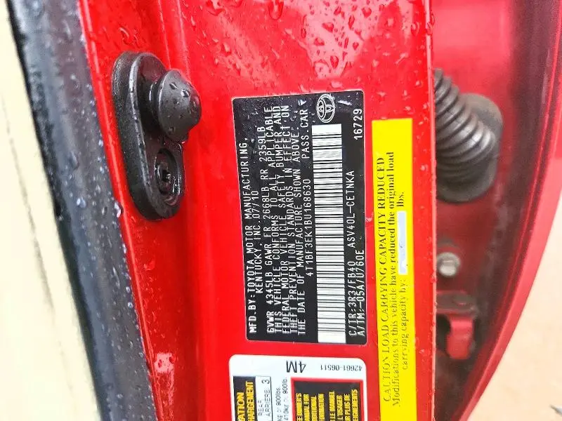 2011 TOYOTA CAMRY LE  