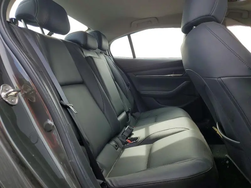 2024 MAZDA 3 PREFERRED  