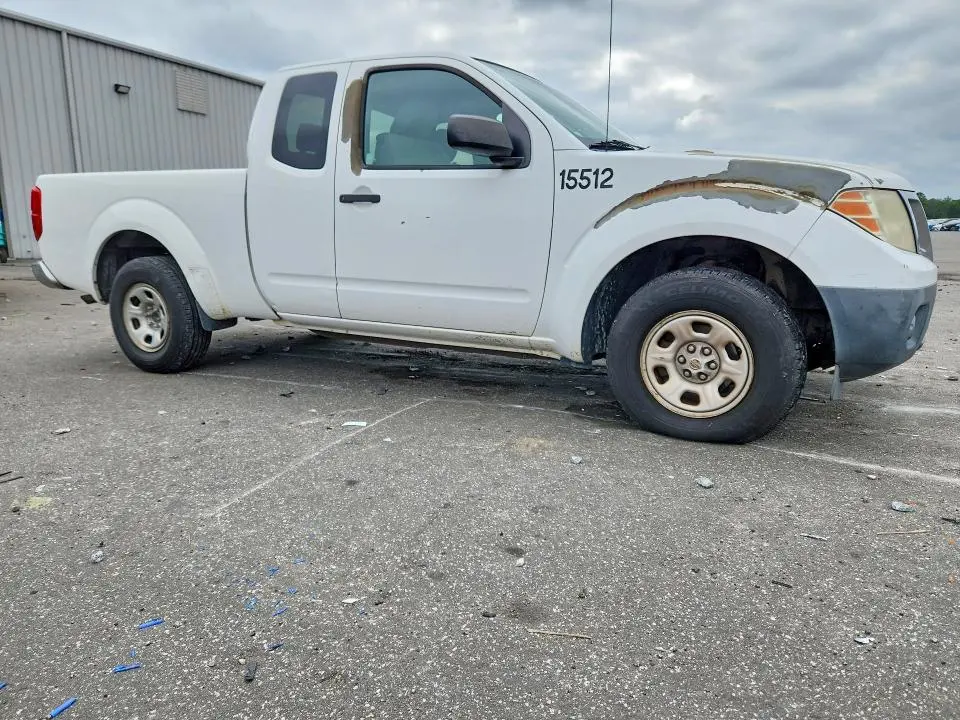 2012 NISSAN FRONTIER S  