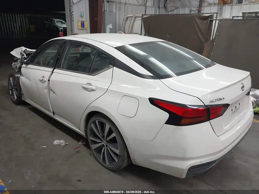 2021 NISSAN ALTIMA SR FWD