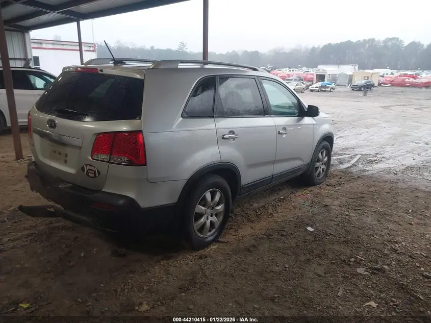 2012 KIA SORENTO LX