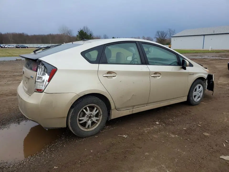 2010 TOYOTA PRIUS IV  