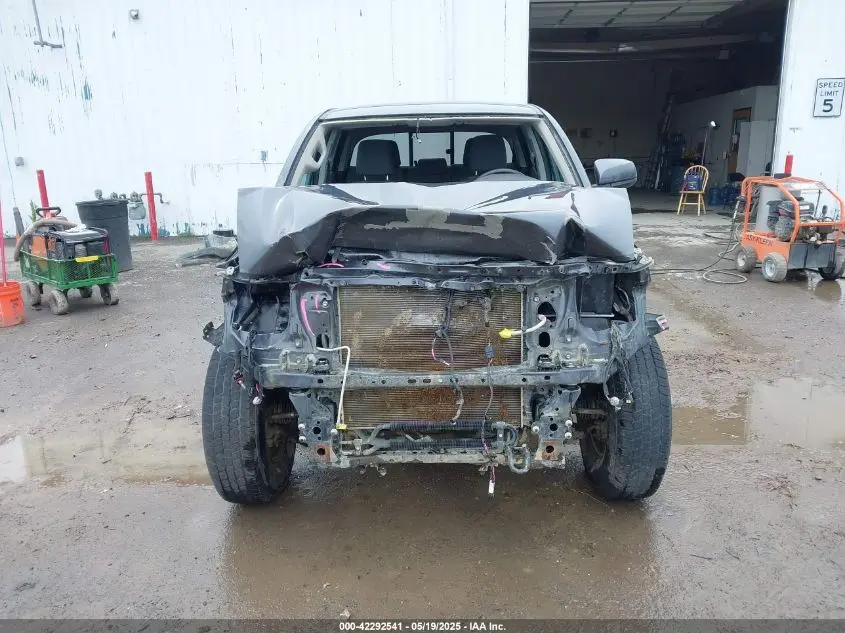 2022 TOYOTA TACOMA SR V6